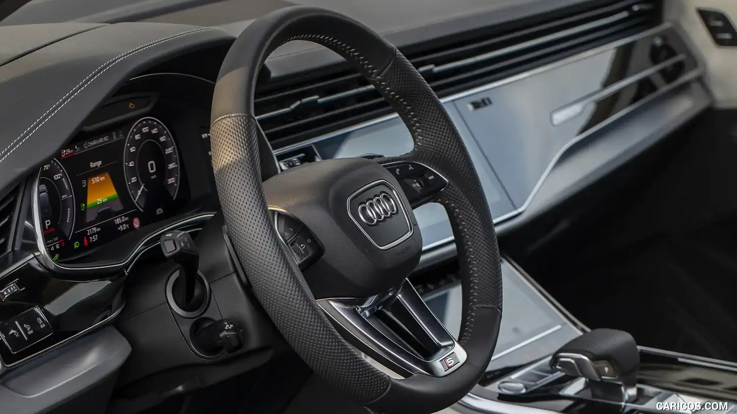 Audi Q7 TFSI e Virtual Cockpit